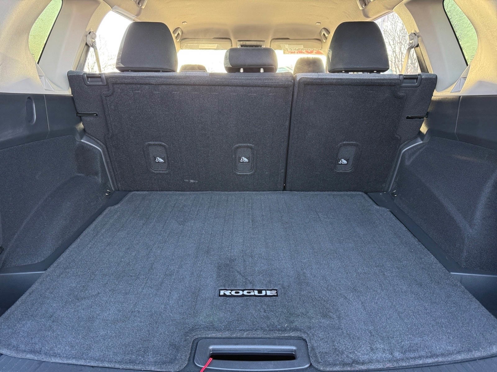 2023 Nissan Rogue SV - Photo 8