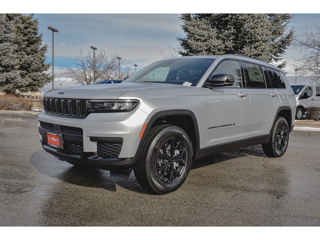 2025 Jeep Grand Cherokee Altitude X photo 3