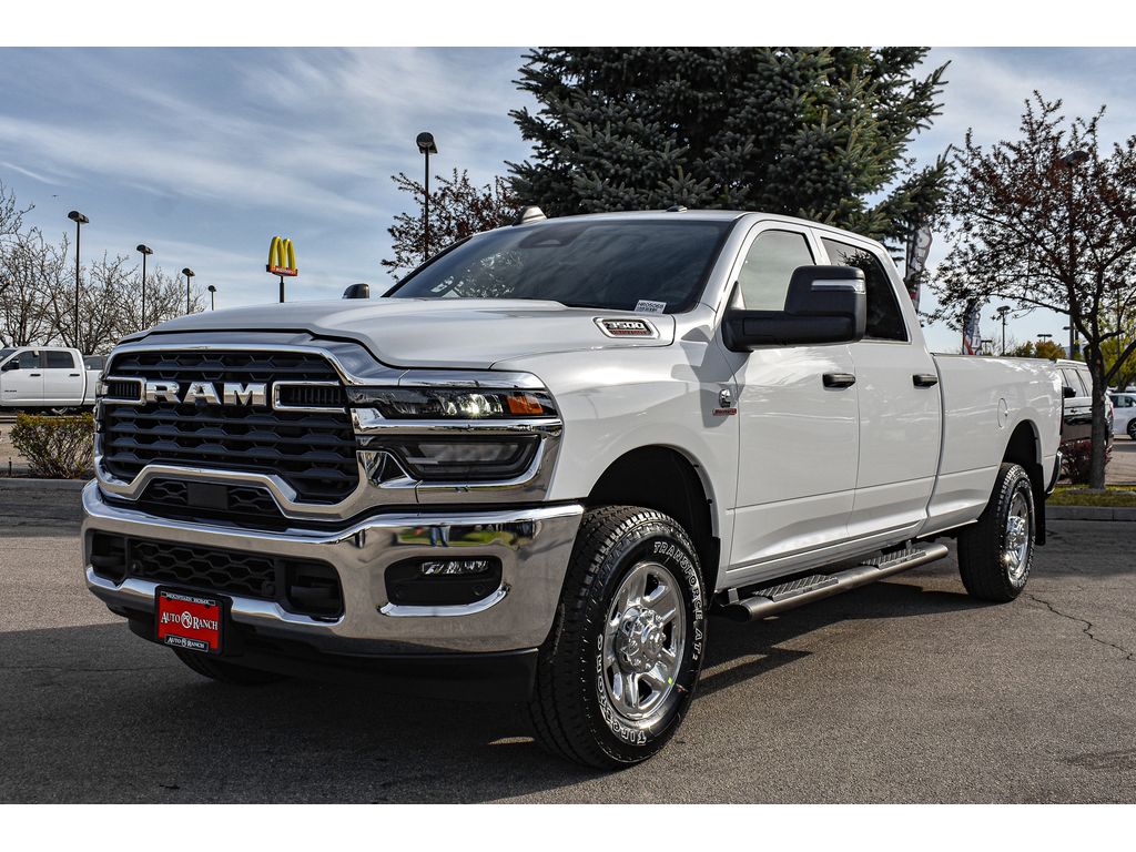 2025 Ram 3500 Tradesman photo 3