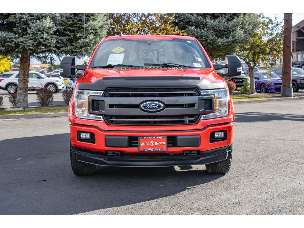 2020 Ford F-150 XLT photo 2