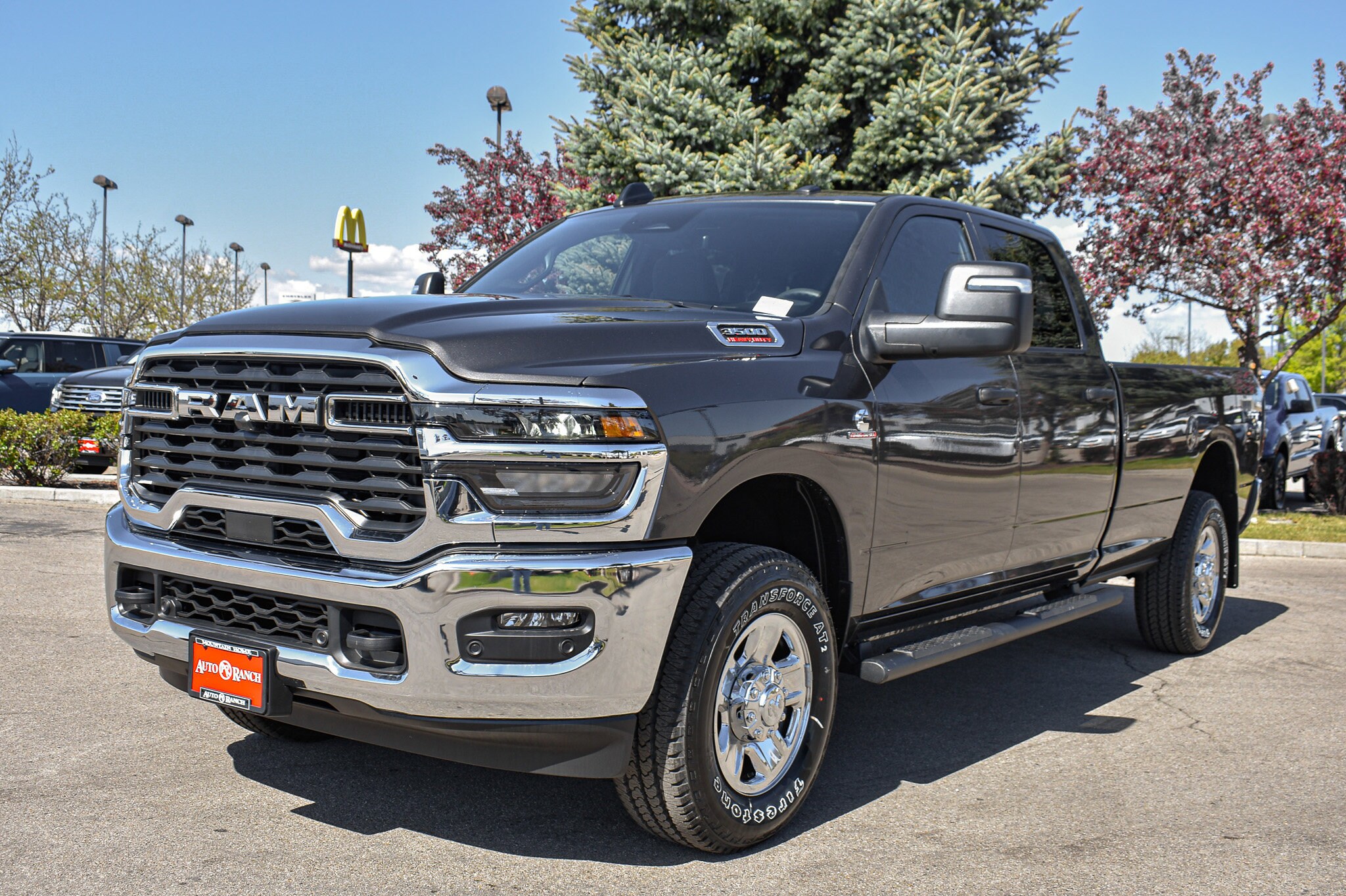 2025 Ram 3500 Tradesman photo 3