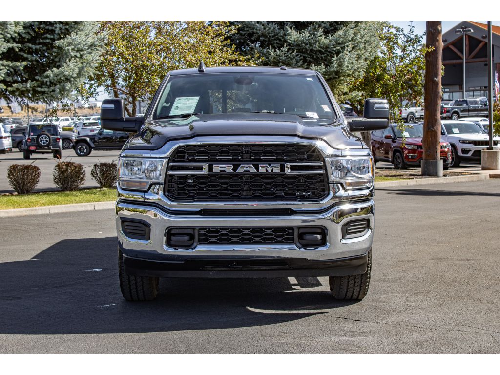 2024 Ram 2500 Tradesman photo 2
