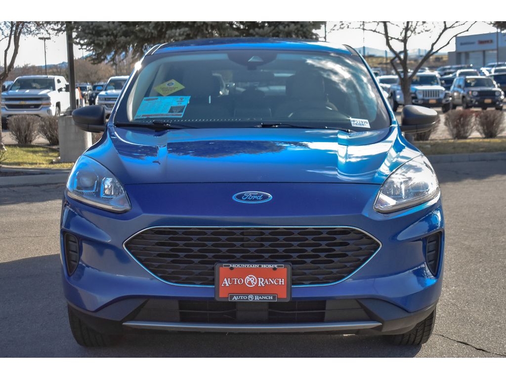 2022 Ford Escape SE photo 2