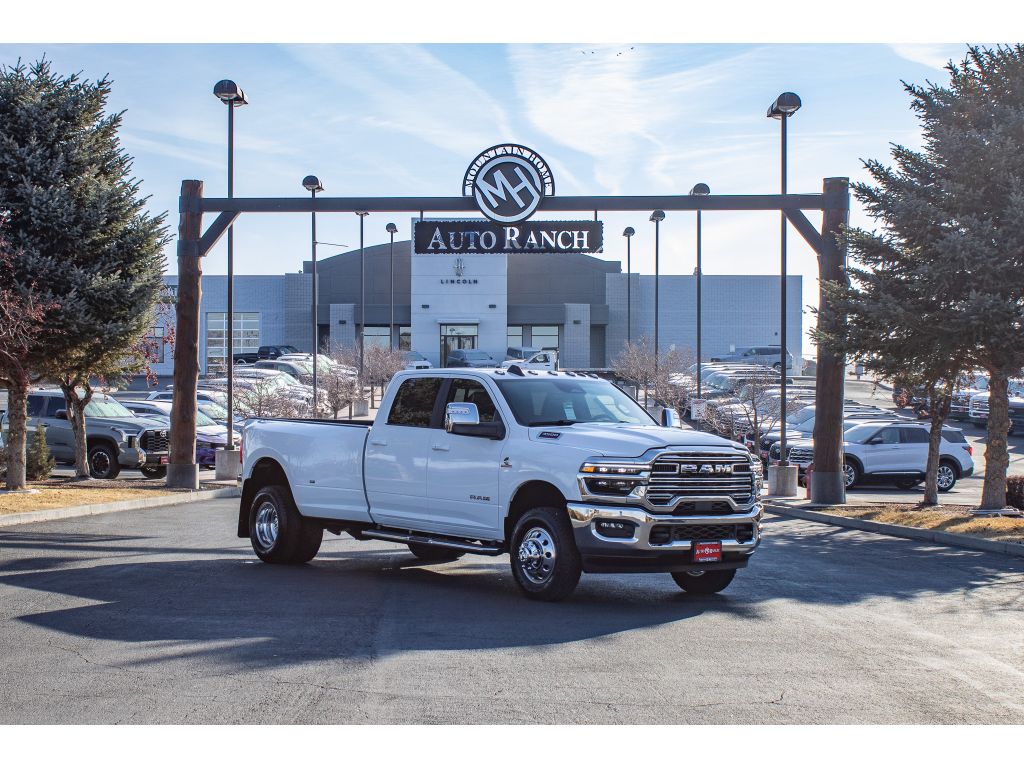 2026 RAM Ram 3500 Pickup Laramie's photo