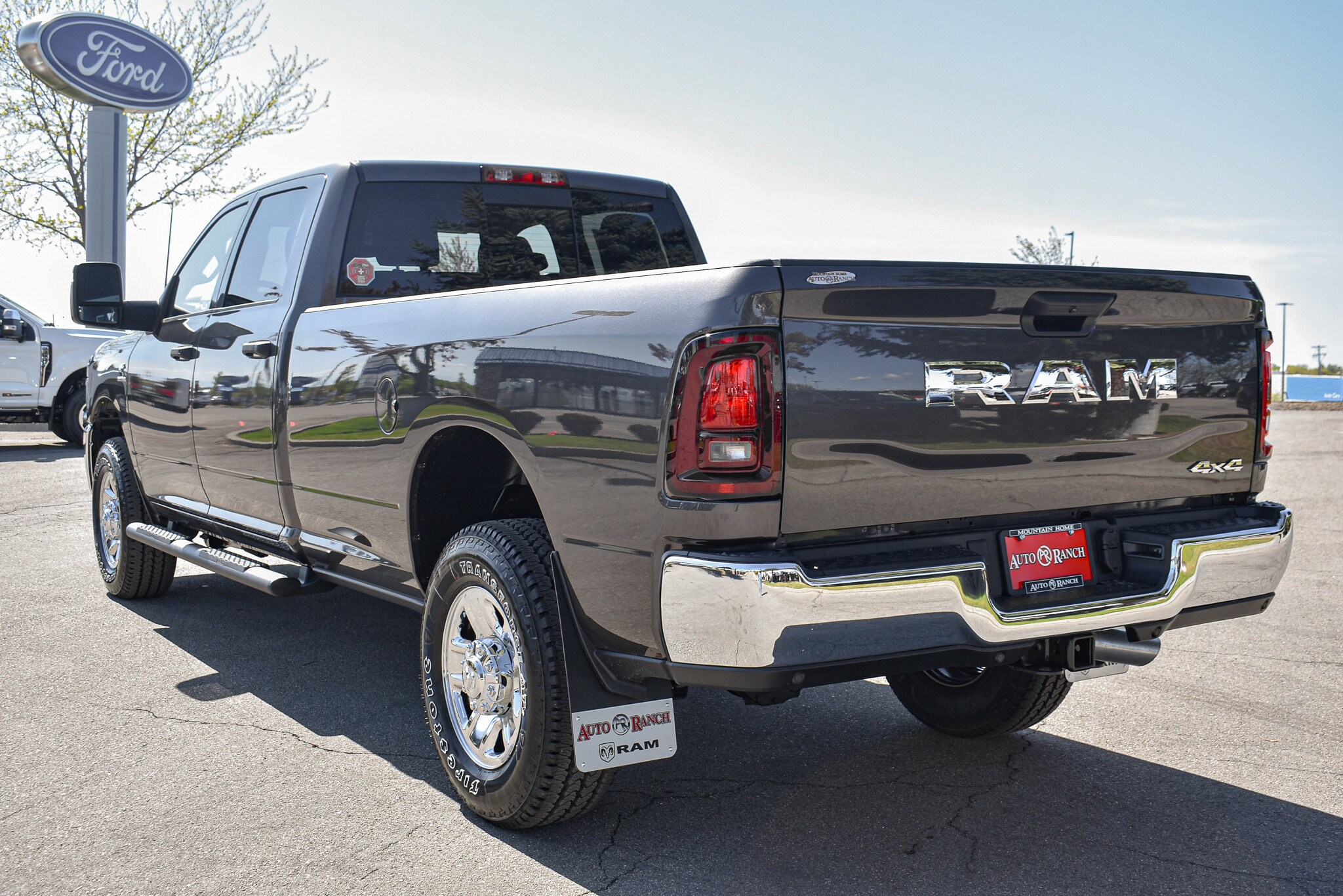 2025 Ram 3500 Tradesman photo 4