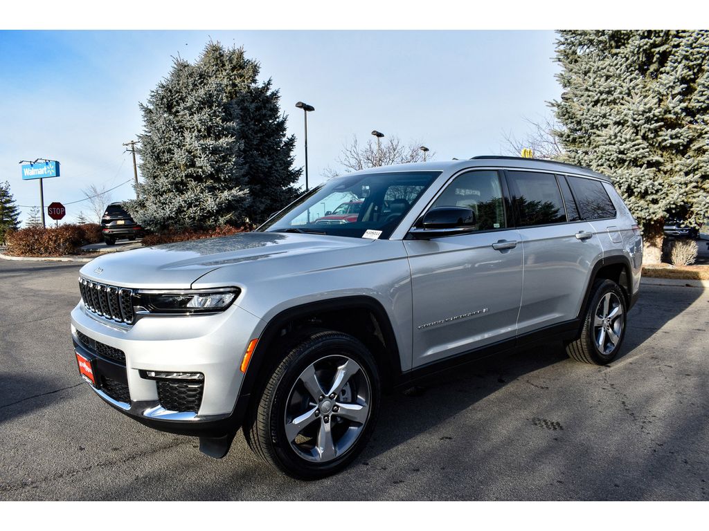 2025 Jeep Grand Cherokee Limited photo 4