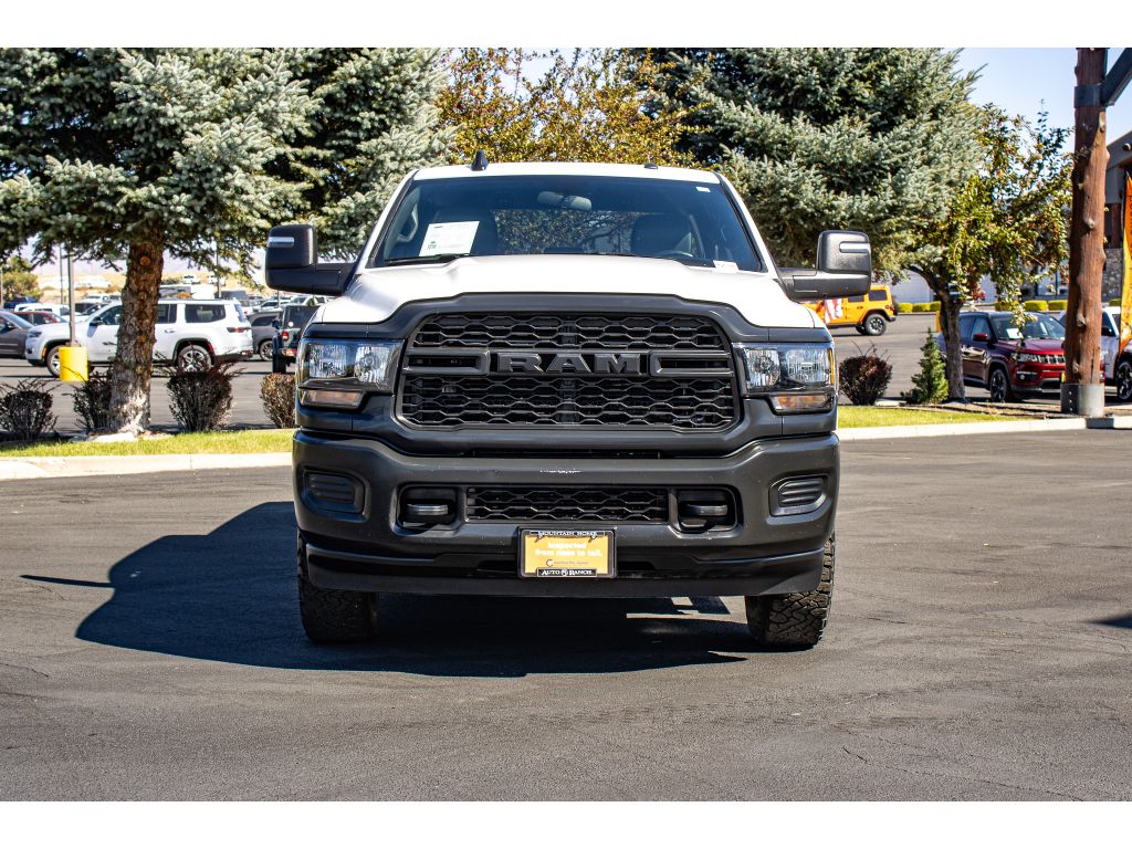 2024 Ram 2500 Tradesman photo 3