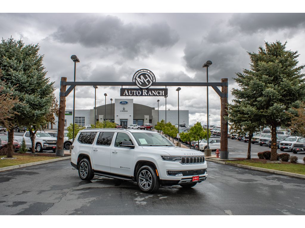 2023 Jeep Wagoneer L Series II 4WD's photo
