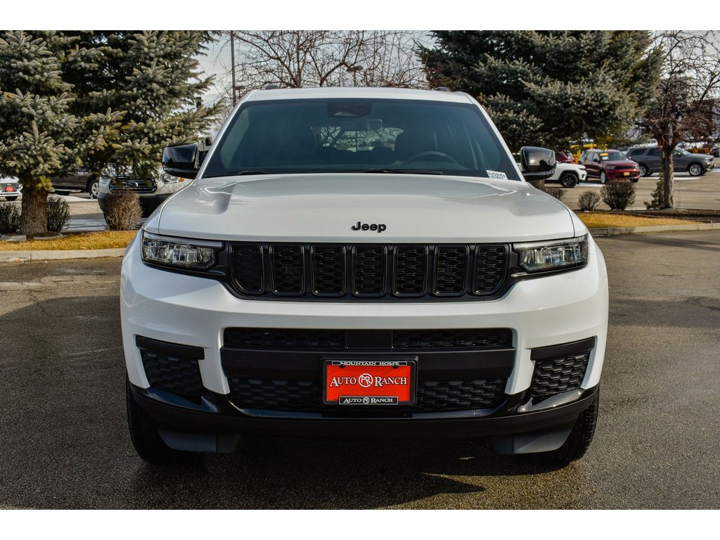 2025 Jeep Grand Cherokee Altitude X photo 2