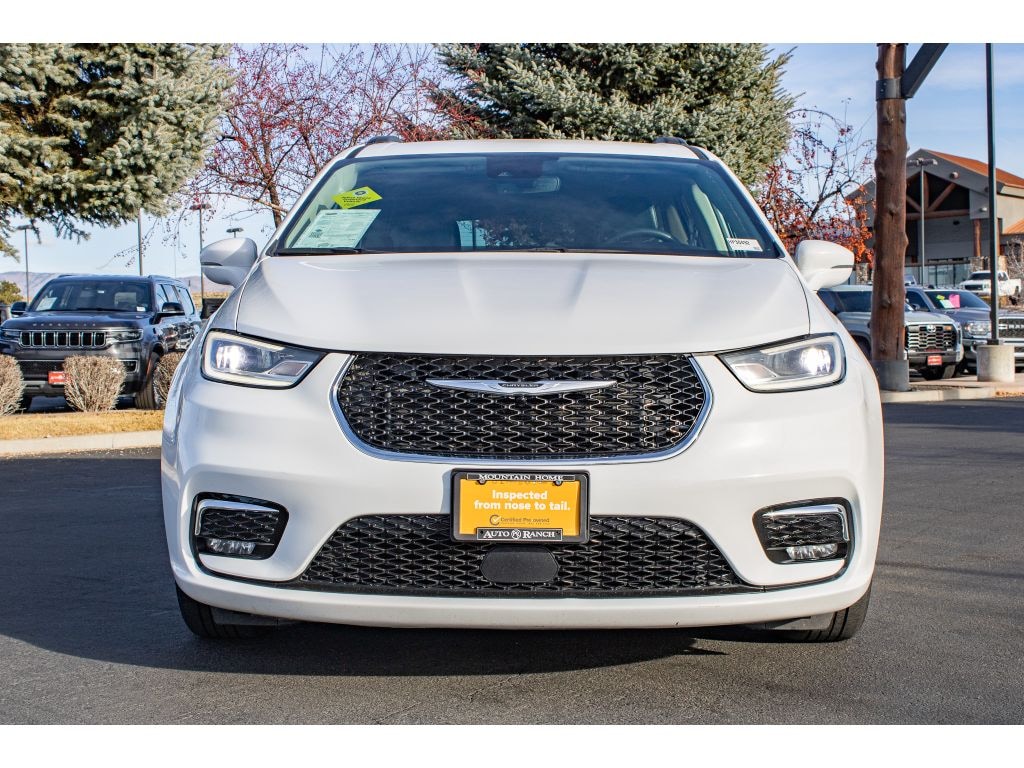 Used 2022 Chrysler Pacifica Touring L Passenger Van