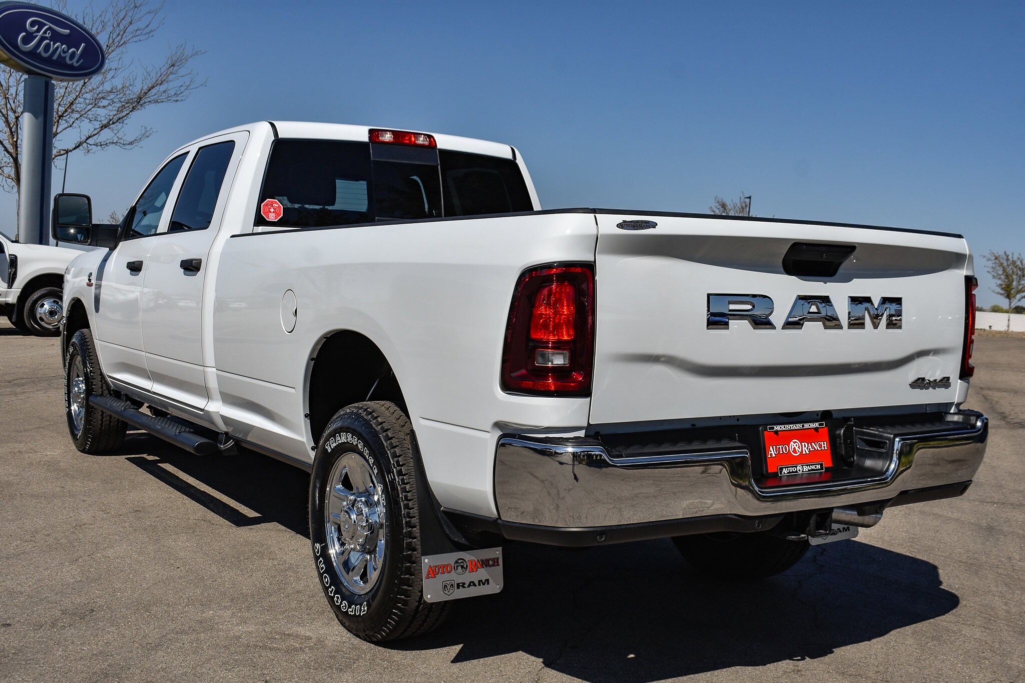 2025 Ram 3500 Tradesman photo 4