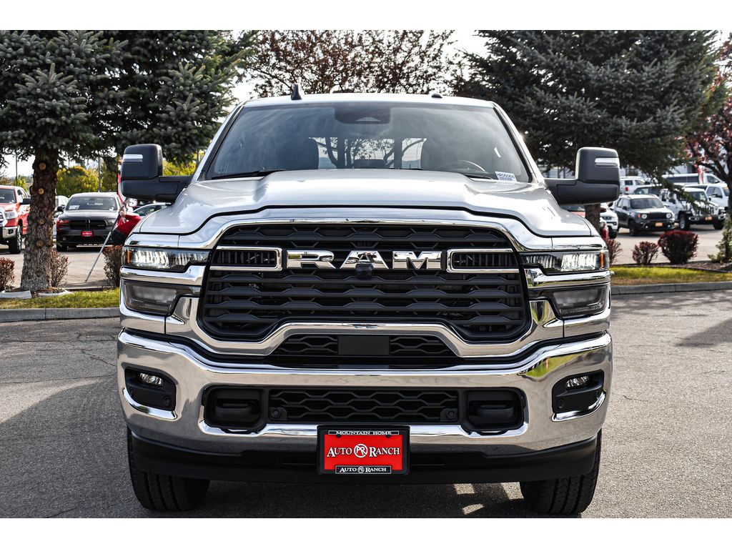 2025 Ram 3500 Tradesman photo 2