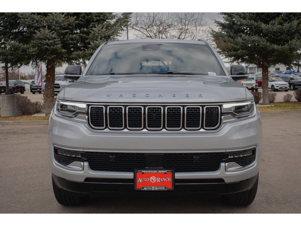 2025 Jeep Wagoneer Base photo 2