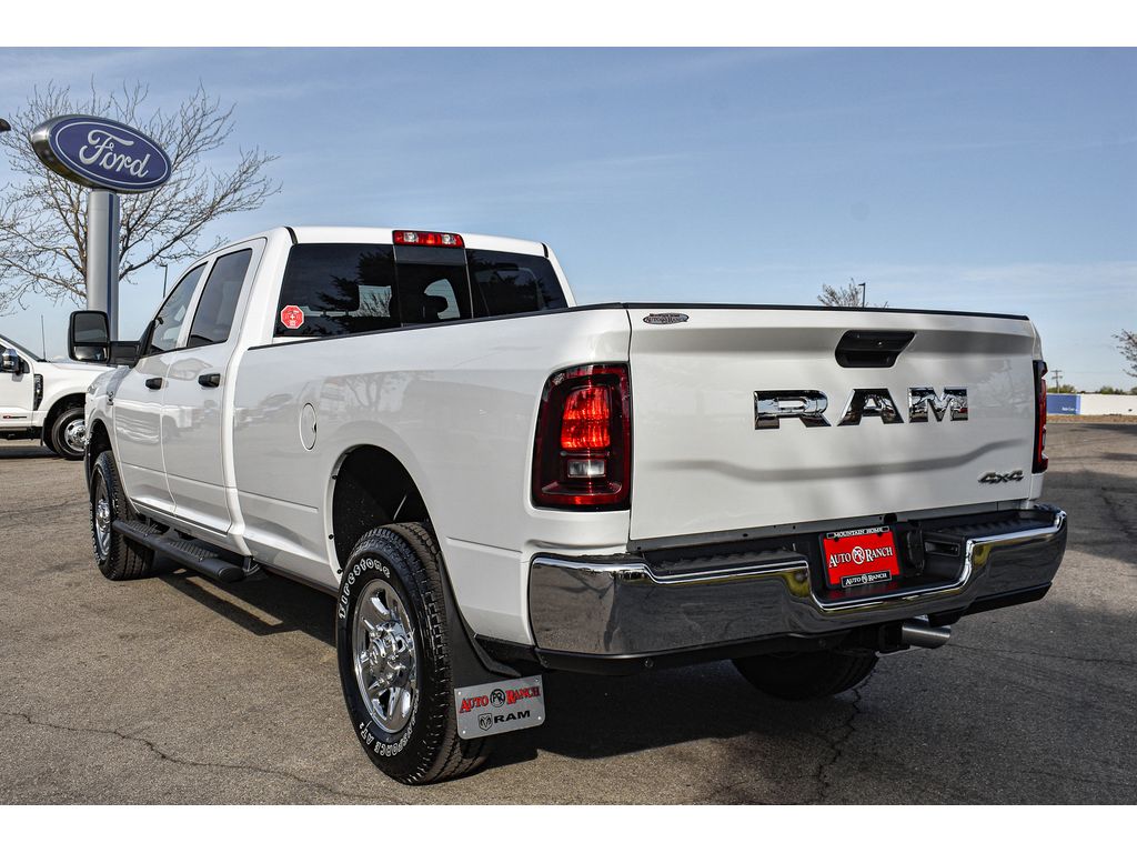 2025 Ram 3500 Tradesman photo 4