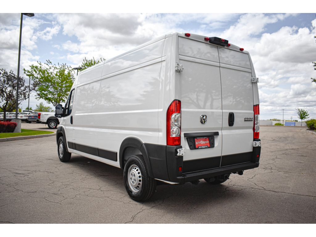 2025 Ram ProMaster 2500 photo 4