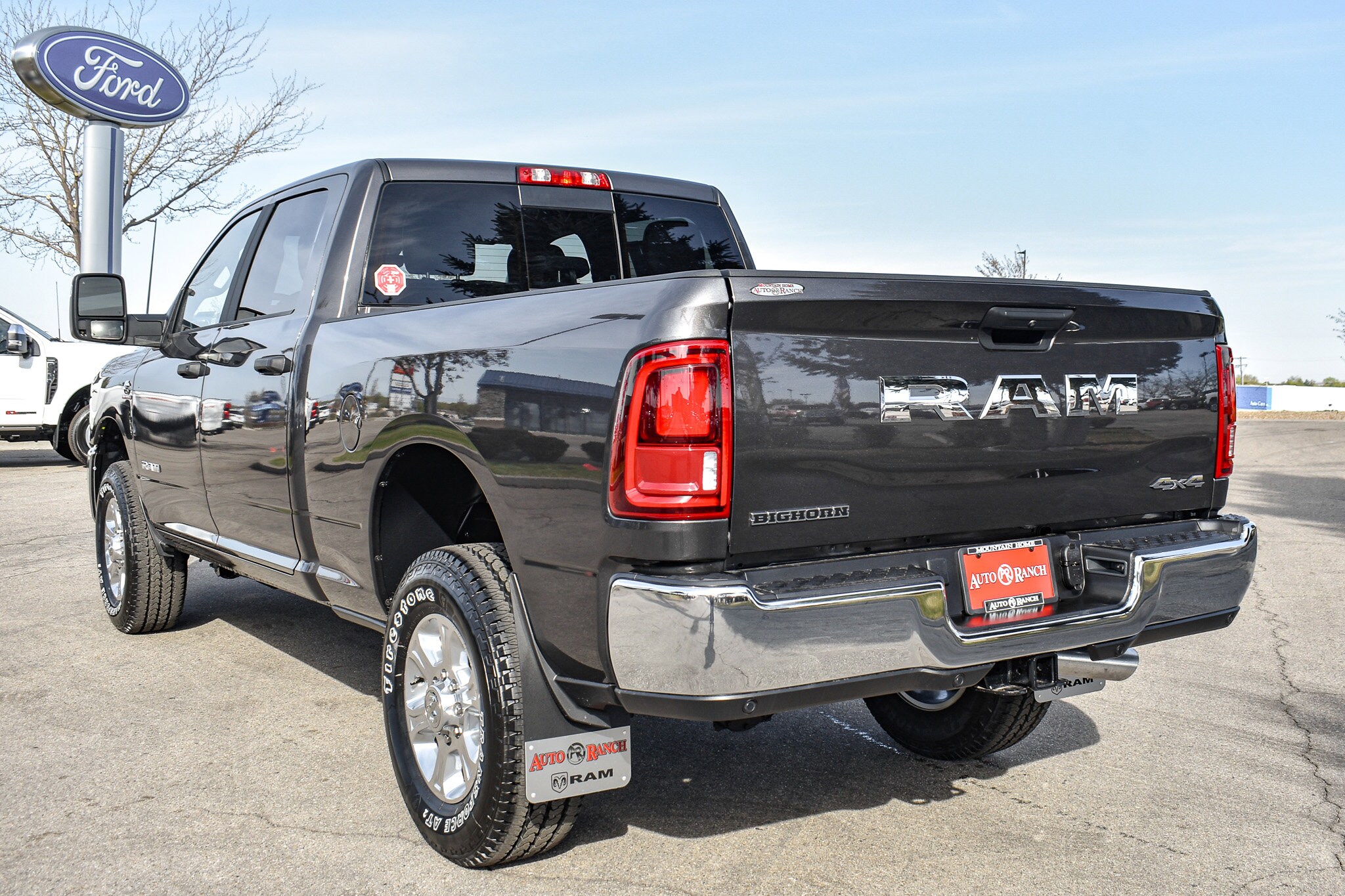 2025 Ram 2500 Big Horn photo 4