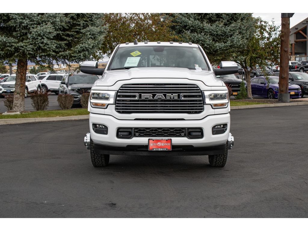 2021 Ram 3500 Laramie photo 3