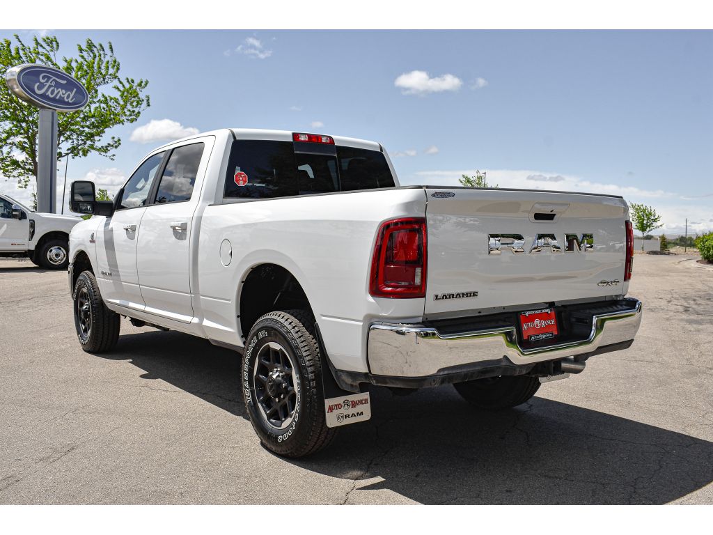 2025 Ram 2500 Laramie photo 4