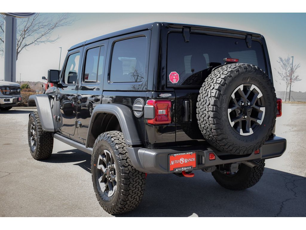 2025 Jeep Wrangler Rubicon photo 3