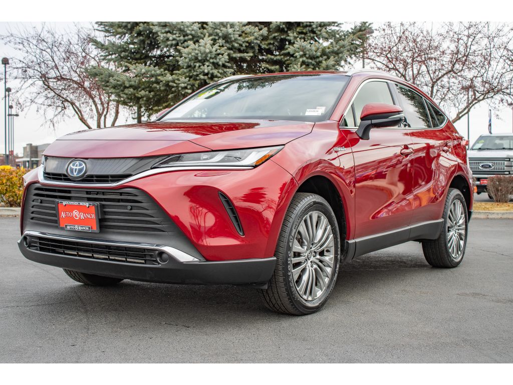 2021 Toyota Venza XLE photo 3