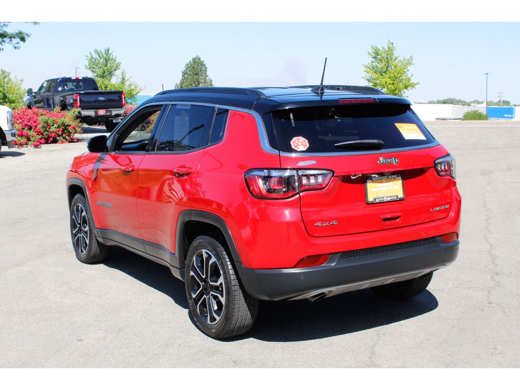 2023 Jeep Compass Limited photo 4