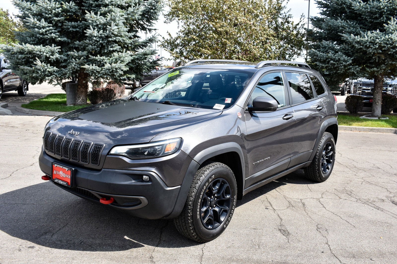 Used 2020 Jeep Cherokee Trailhawk with VIN 1C4PJMBX1LD583527 for sale in Mountain Home, ID