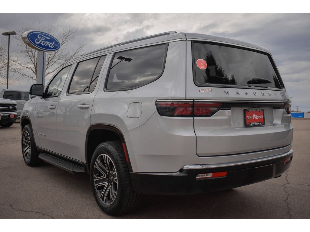 2025 Jeep Wagoneer Base photo 4