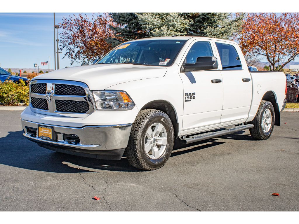 2023 Ram 1500 Classic Tradesman photo 3