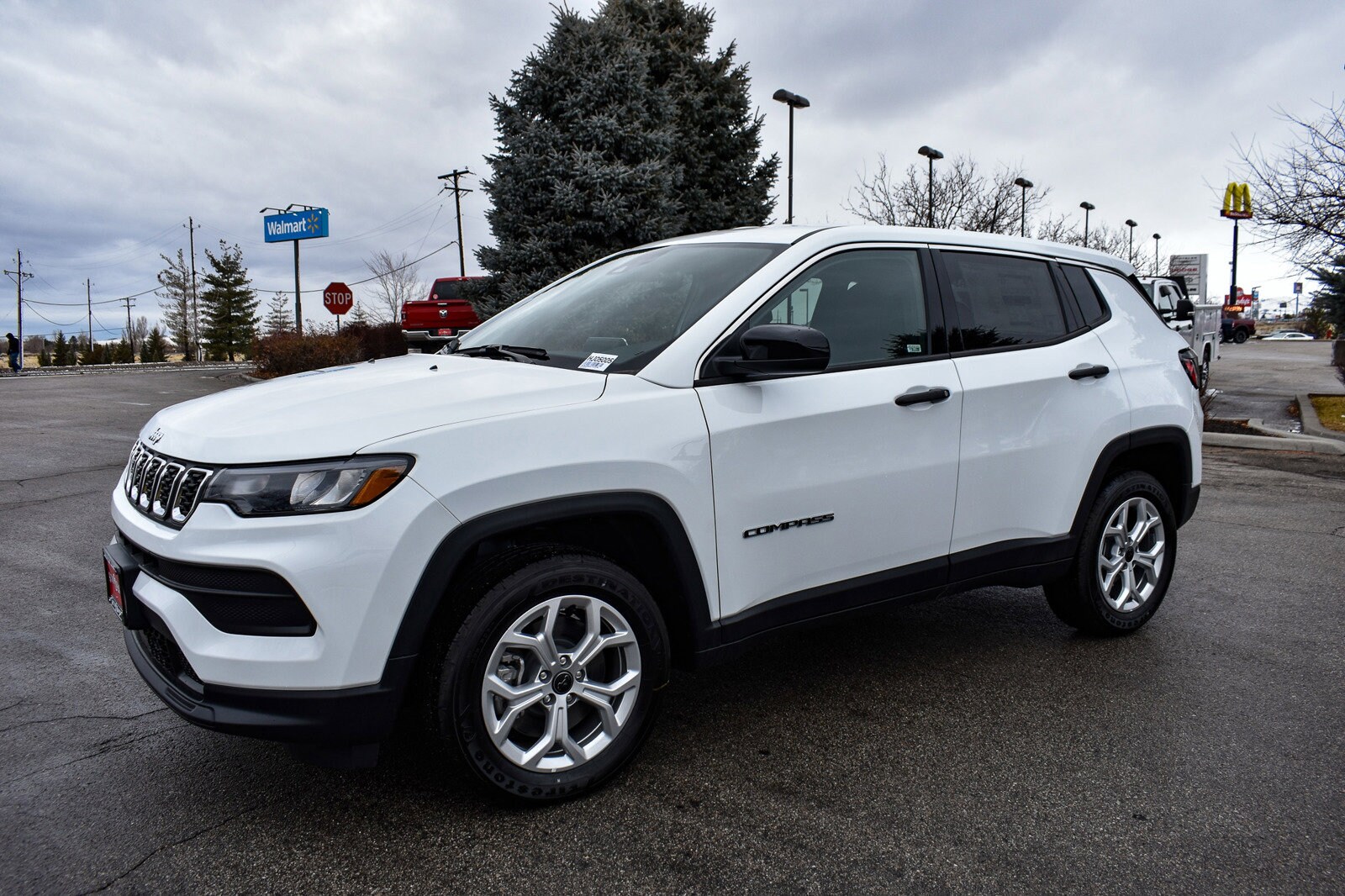 2025 Jeep Compass Sport photo 4