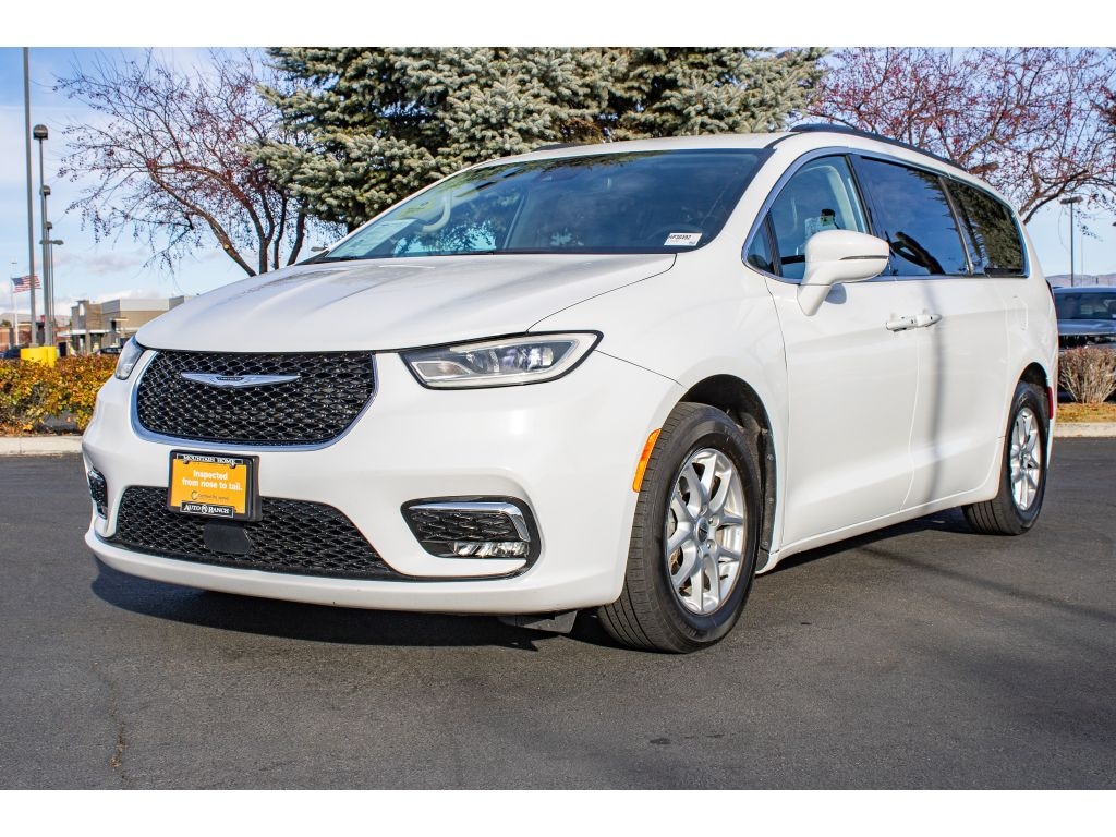 Used 2022 Chrysler Pacifica Touring L Passenger Van