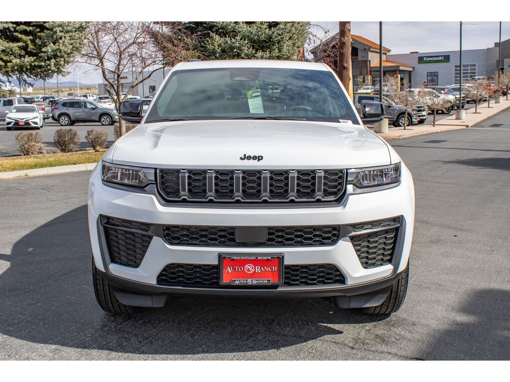 New 2026 Jeep Grand Cherokee L Laredo Altitude Sport Utility