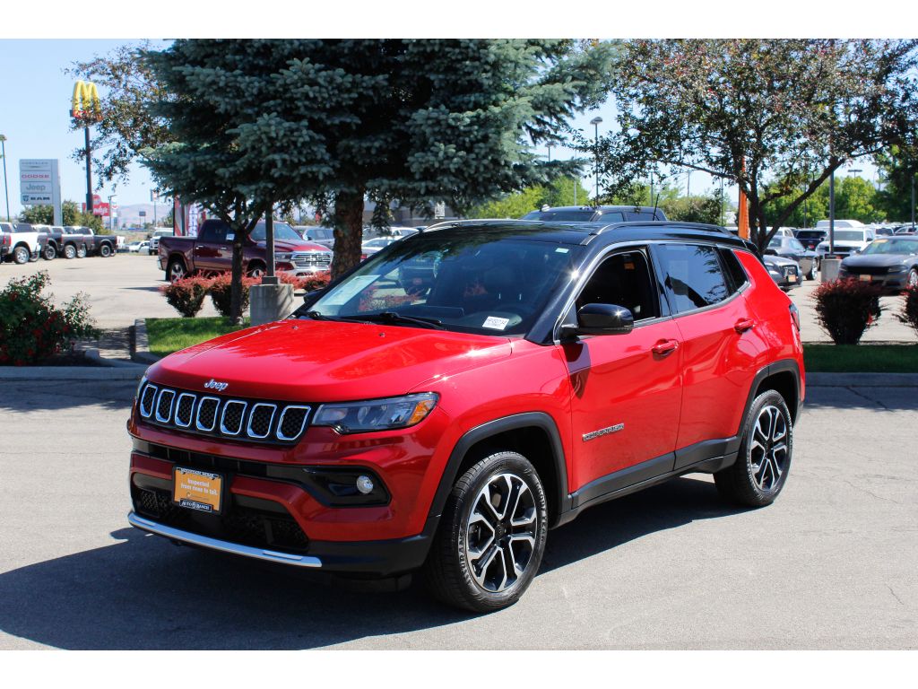 2023 Jeep Compass Limited photo 3