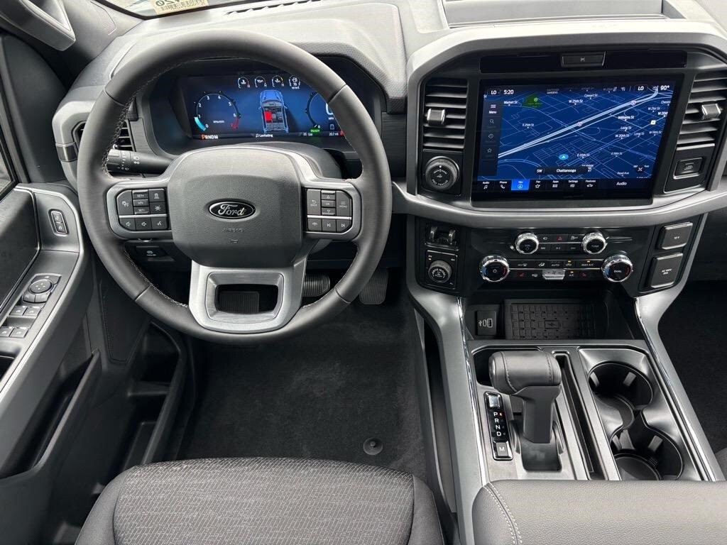 2025 Ford F-150 XLT photo 4