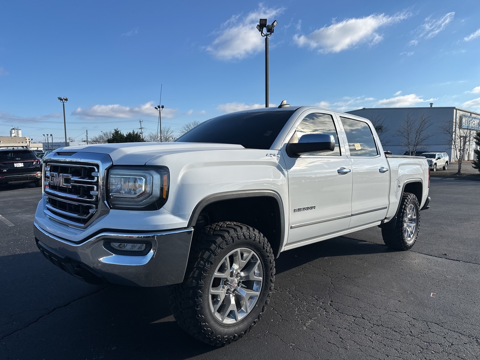 2017 GMC Sierra 1500 SLT's photo