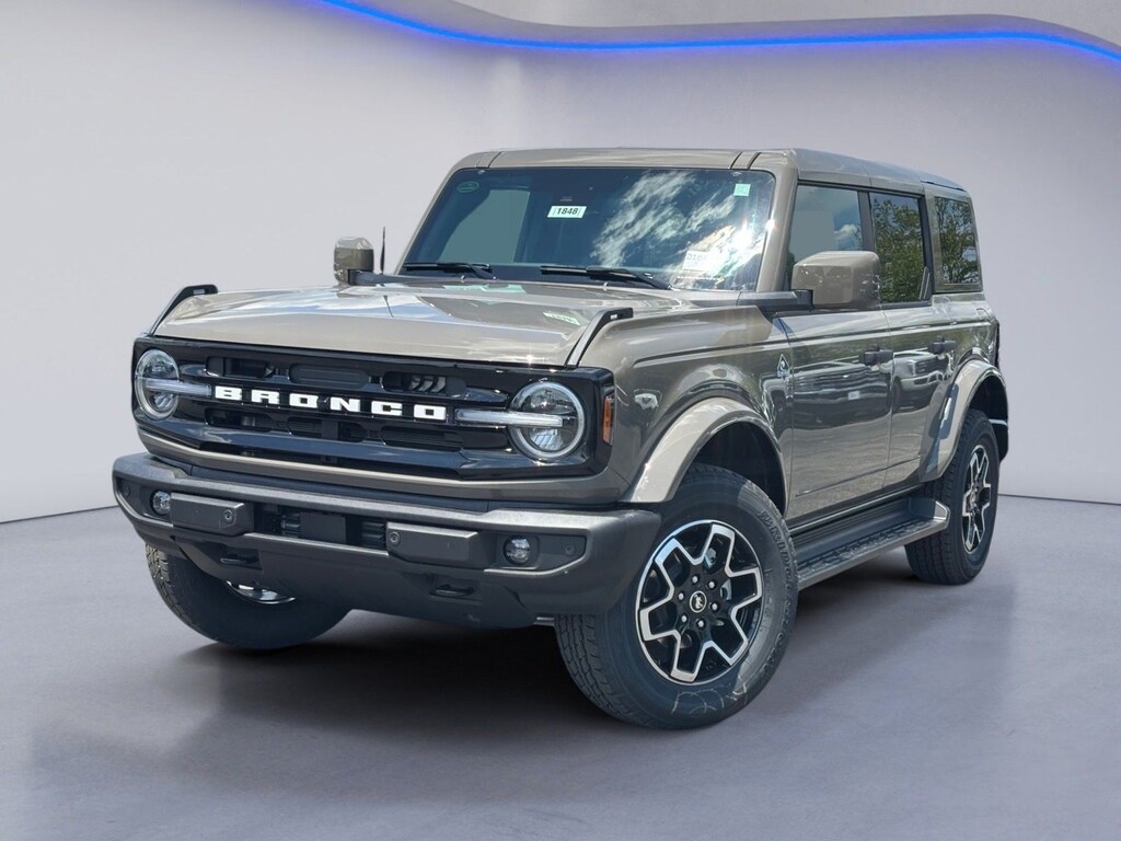 New 2026 Ford Bronco Outer Banks SUV