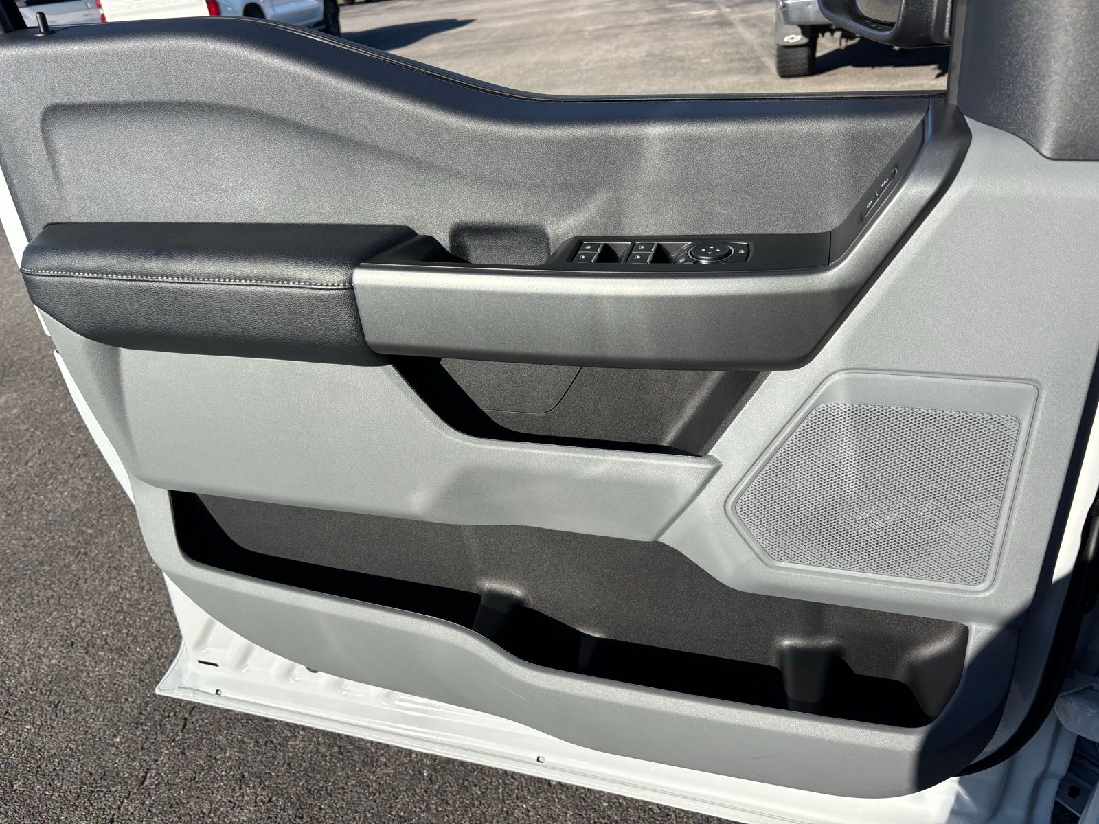 2026 Ford F-350 Super Duty XL - Photo 15