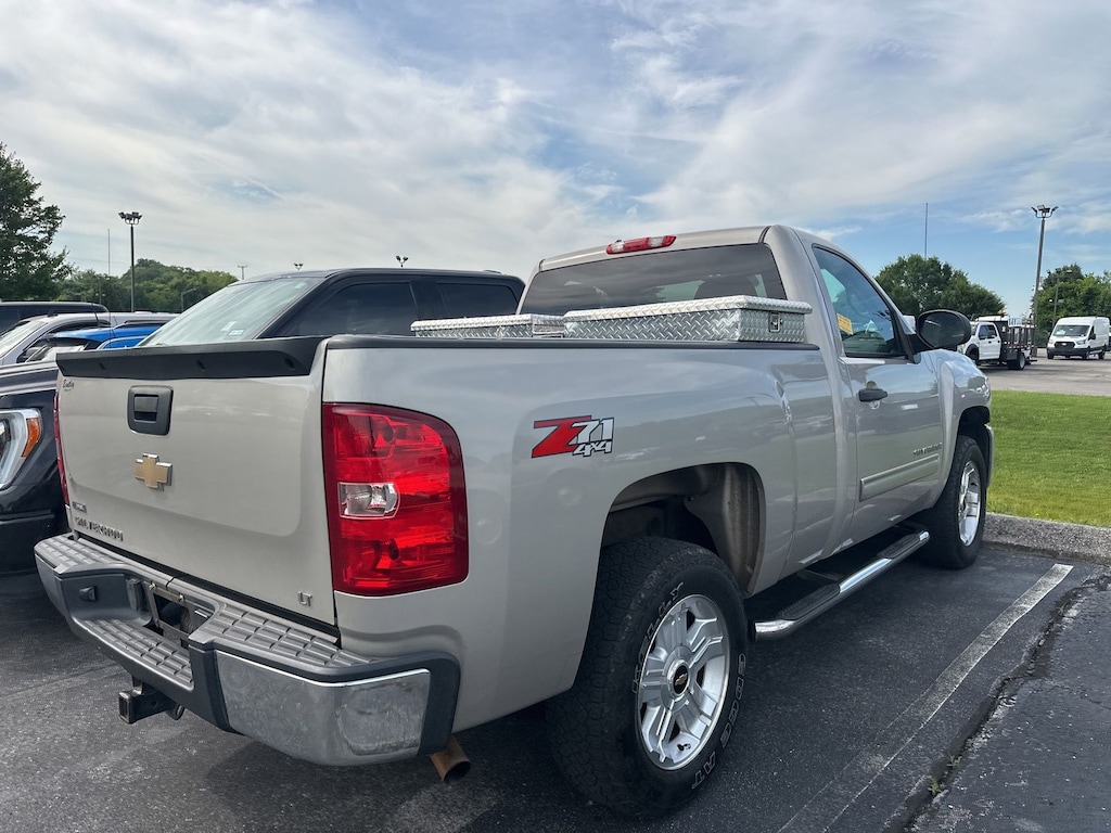 Used 2009 Chevrolet Silverado 1500 LT Truck