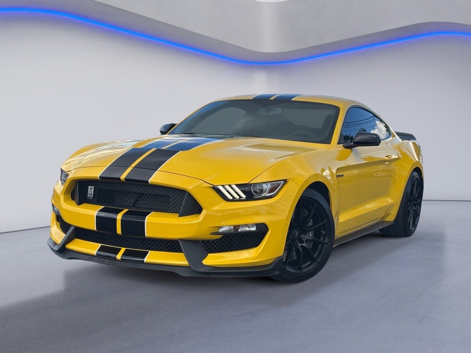 2017 Ford Mustang Shelby GT350 photo 2