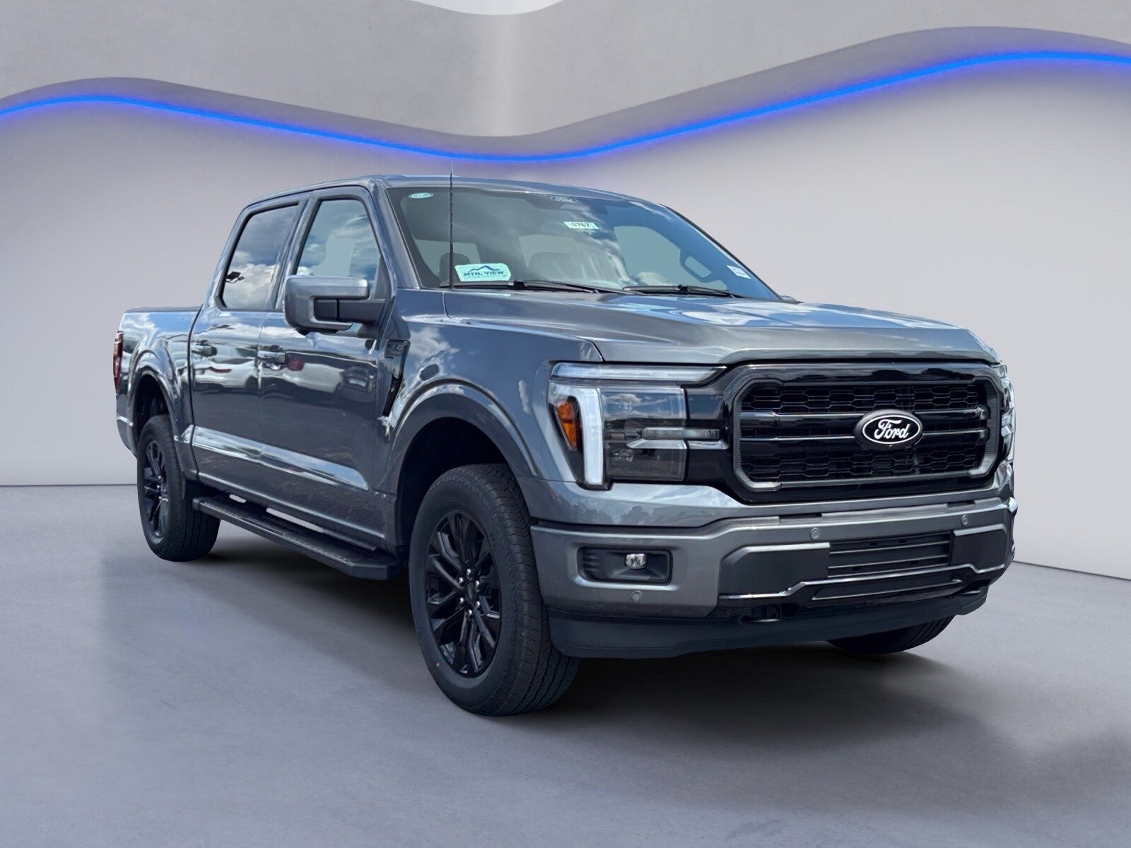 2025 Ford F-150 Lariat photo 3