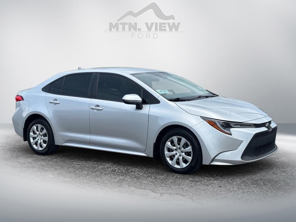 Used 2021 Toyota Corolla LE with VIN JTDEPMAE3MJ132608 for sale in Chattanooga, TN