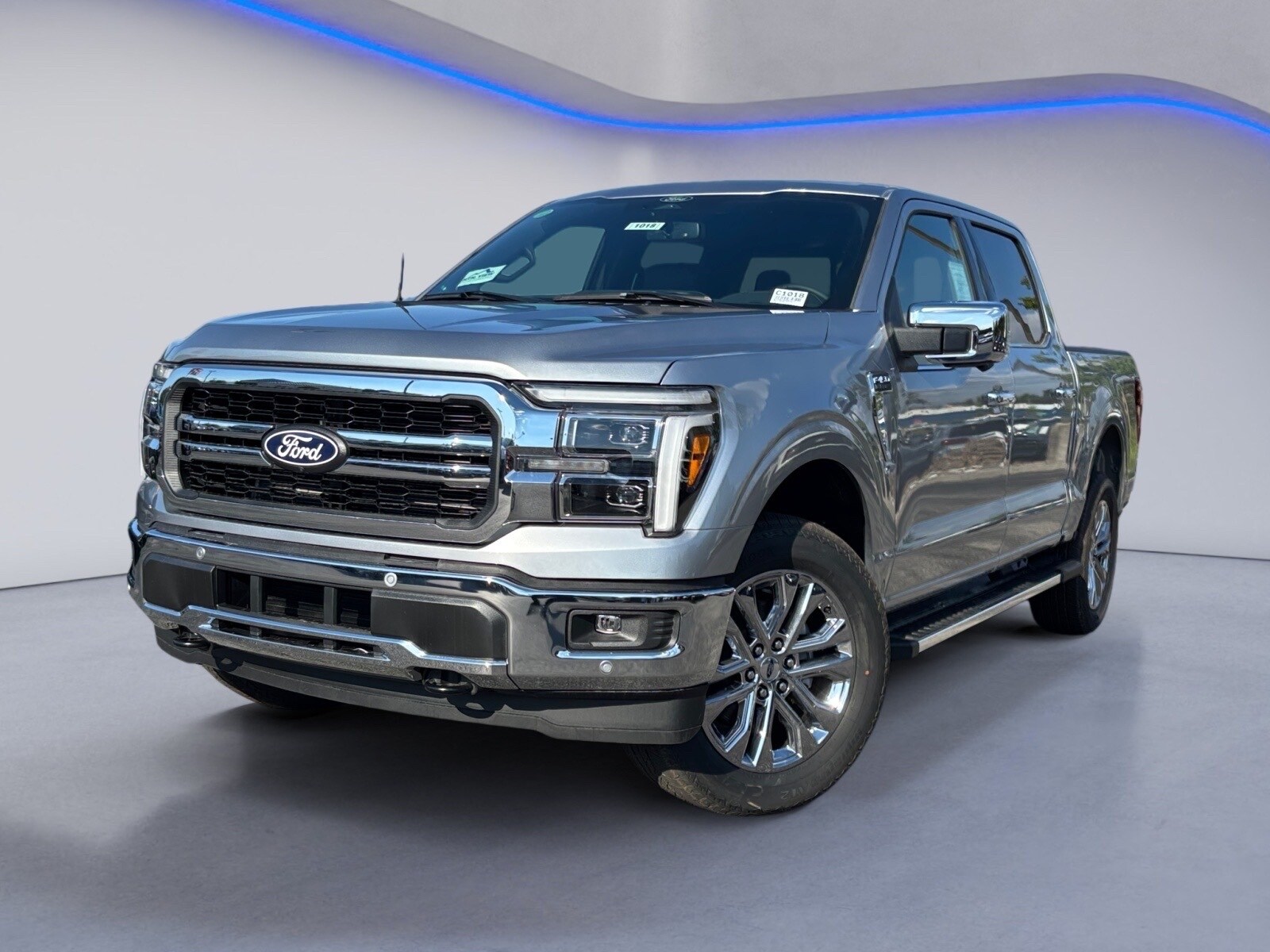 2025 Ford F-150 Lariat photo 2