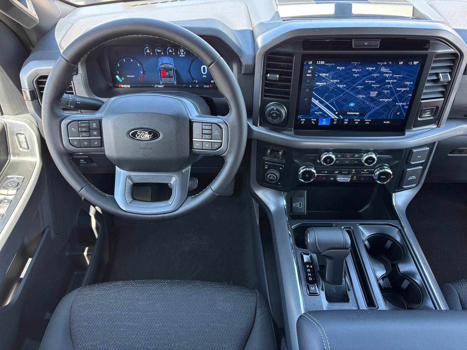2025 Ford F-150 XLT photo 3