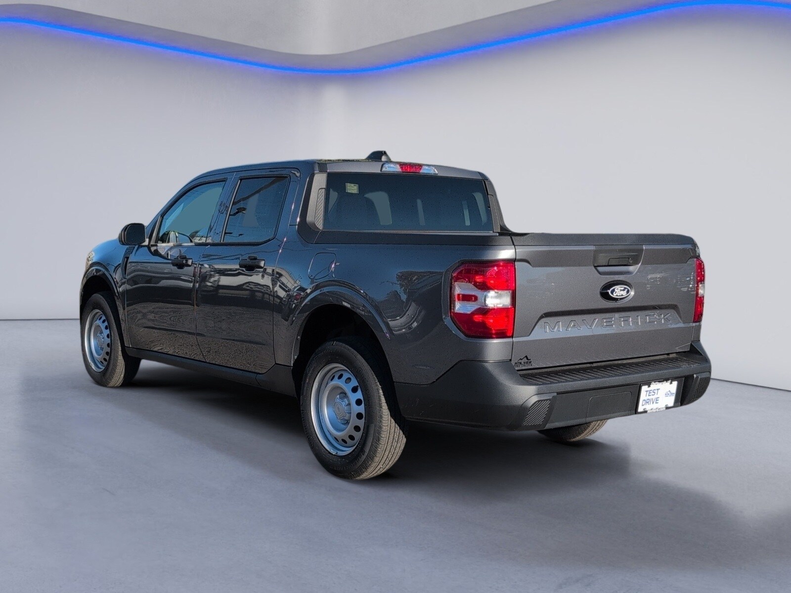 2025 Ford Maverick XL photo 2