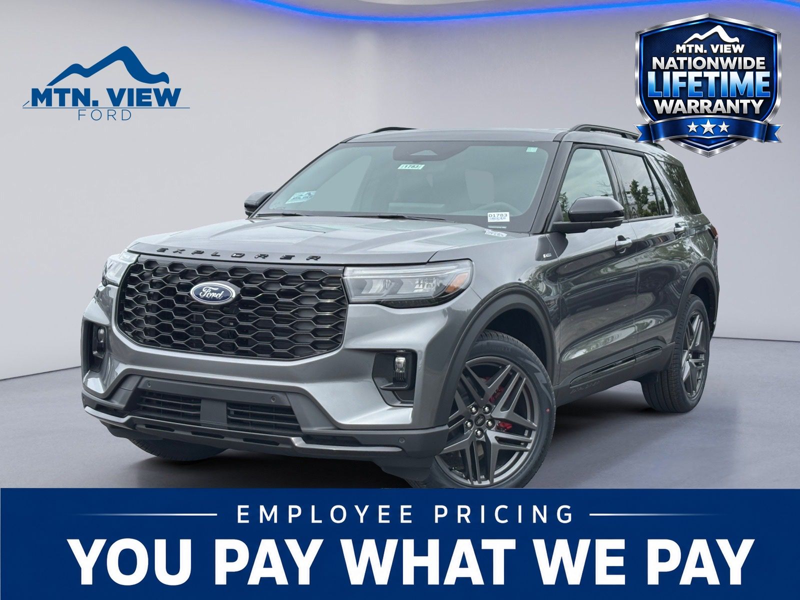 2026 Ford Explorer ST-LINE 4WD's photo