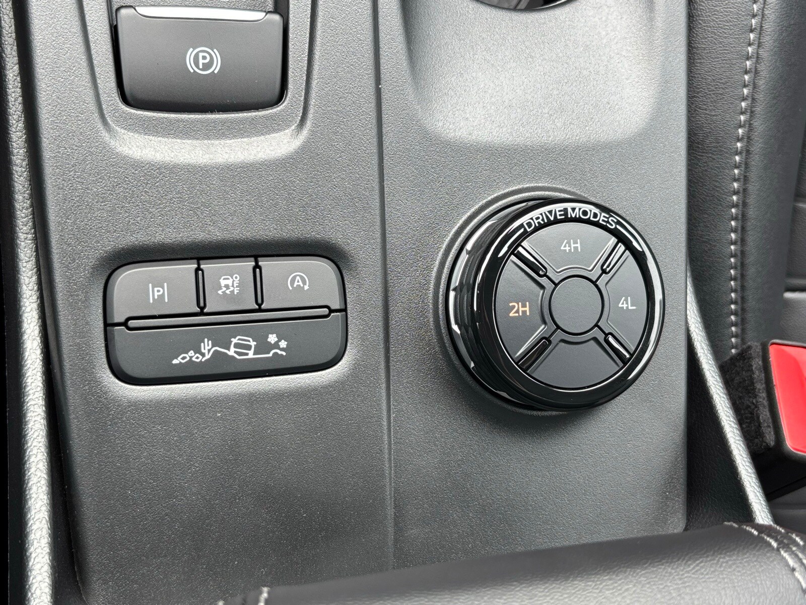 2025 Ford Ranger Lariat photo 4