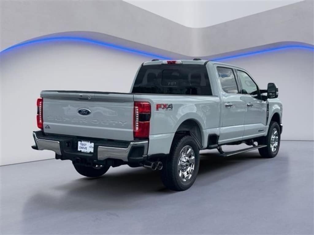 New 2026 Ford F-250 Lariat Truck Crew Cab