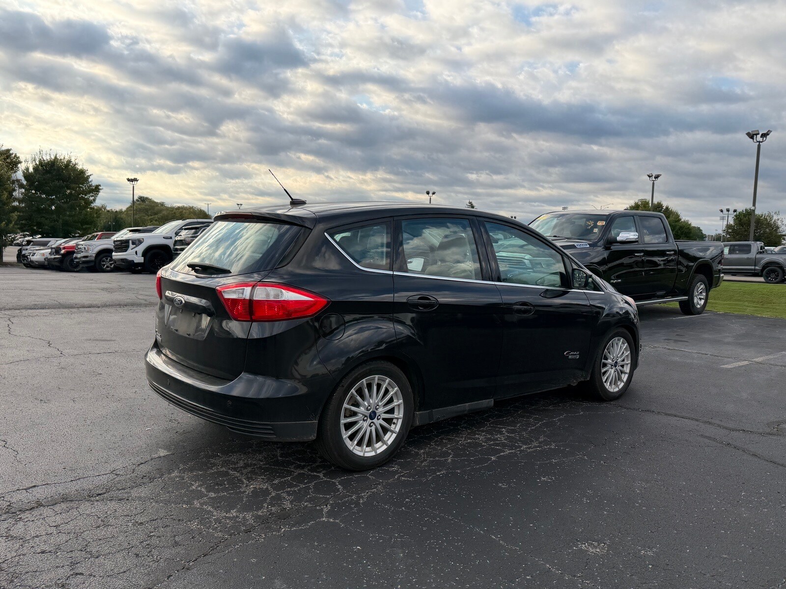 2015 Ford C-Max Energi SEL photo 3