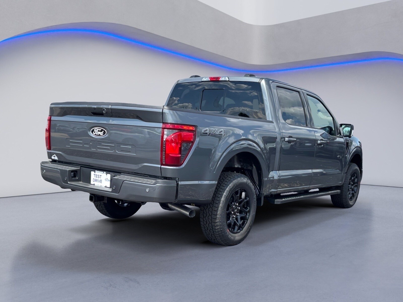 2025 Ford F-150 XLT photo 4