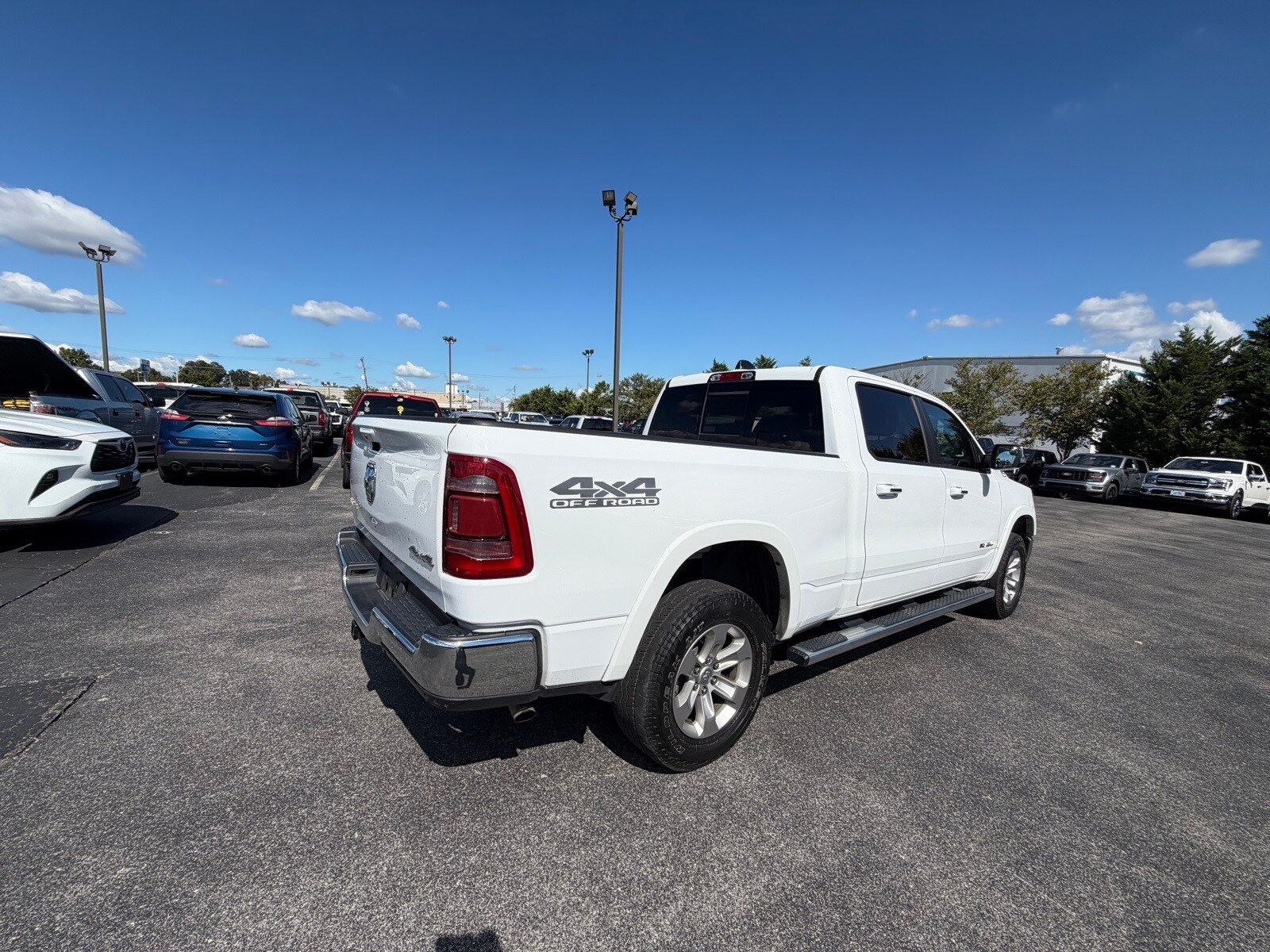 2022 Ram 1500 Laramie photo 3