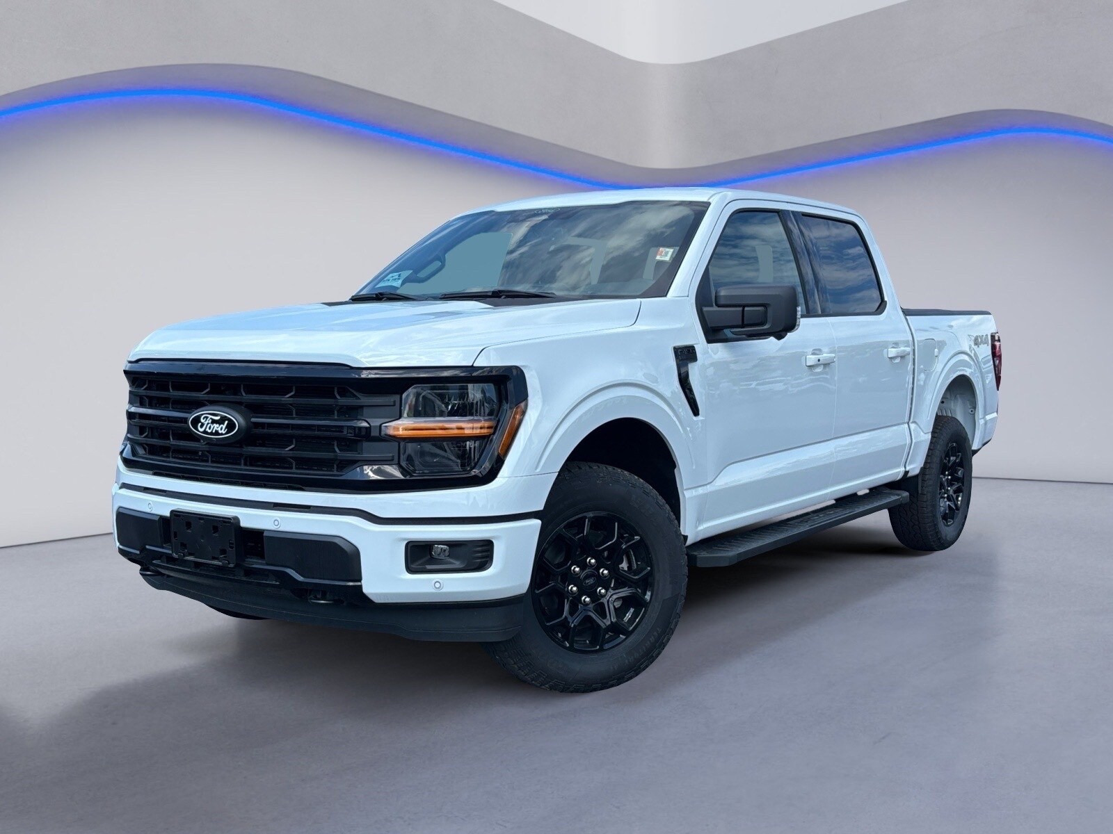 2025 Ford F-150 XLT photo 2